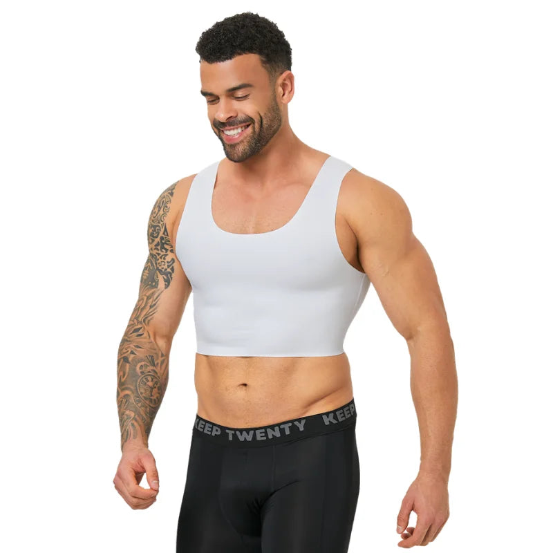 White seamless shaping slim vest worn by a man, scoop neckline, sleeveless